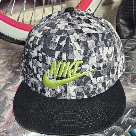 2FOR$40 Nike snapback - Picture 5 of 7